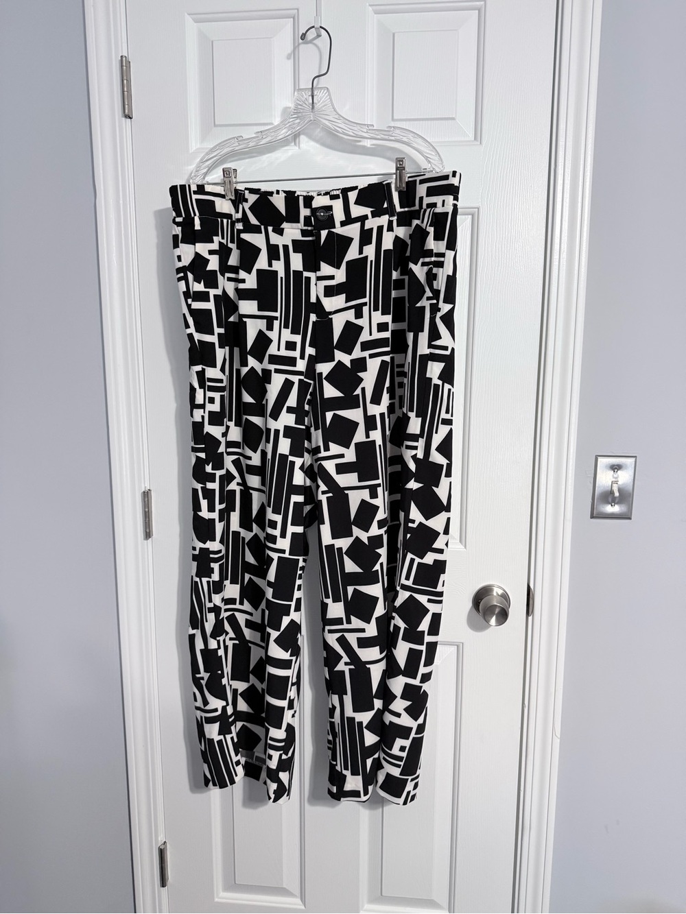 Torrid Black & White Geometric Print Crepe Trousers Size 18S